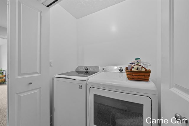 6857 Old Town Square, Rockford, MI 49341