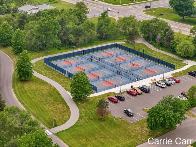 6857 Old Town Square, Rockford, MI 49341