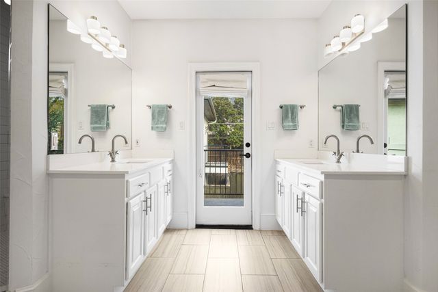 6713 Lake Circle Drive, Dallas, TX 75214