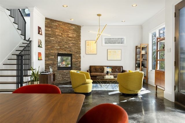 6713 Lake Circle Drive, Dallas, TX 75214