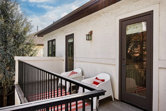 6713 Lake Circle Drive, Dallas, TX 75214