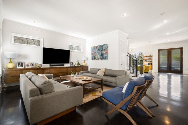 6713 Lake Circle Drive, Dallas, TX 75214