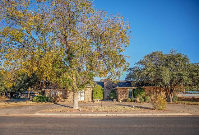 502 Santa Fe Drive, Denver City, TX 79323