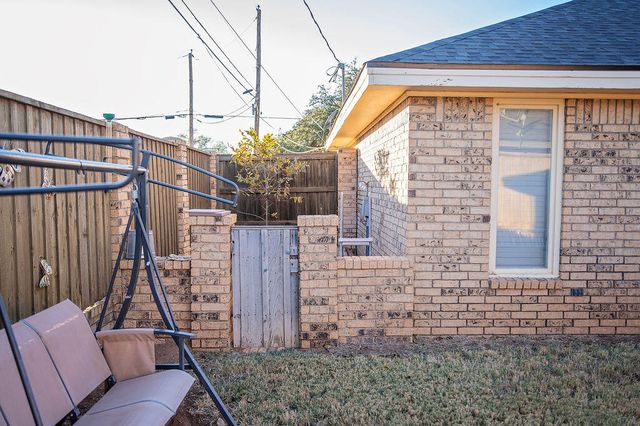 502 Santa Fe Drive, Denver City, TX 79323