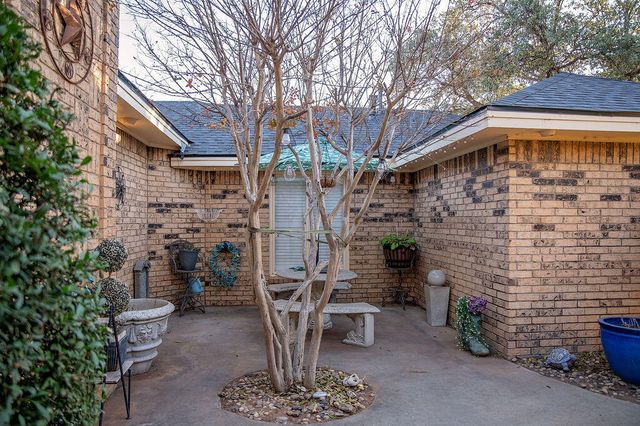 502 Santa Fe Drive, Denver City, TX 79323