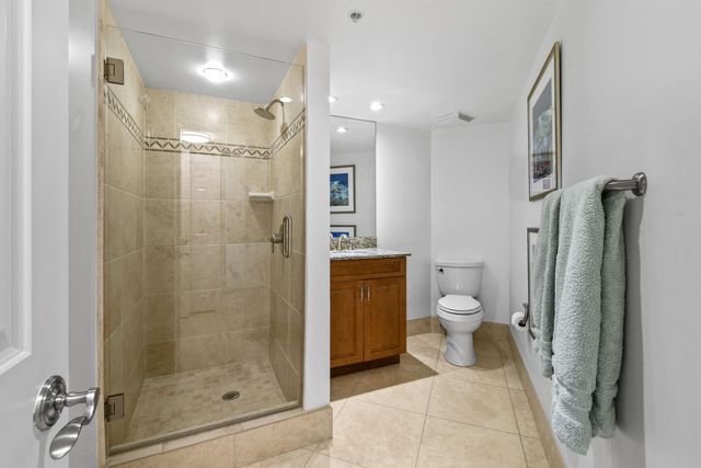 3000 N Ocean Drive 9h, Singer Island, FL 33404