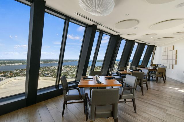 3000 N Ocean Drive 9h, Singer Island, FL 33404