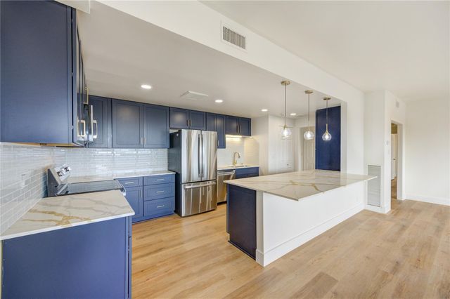 2001 Holcombe Boulevard 2203, Houston, TX 77030