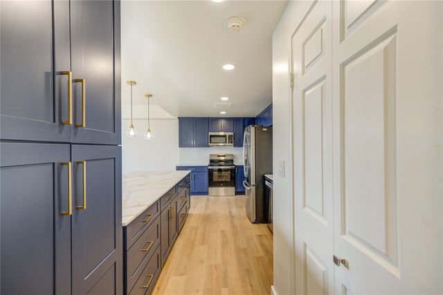 2001 Holcombe Boulevard 2203, Houston, TX 77030