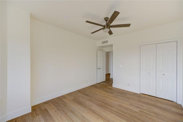 2001 Holcombe Boulevard 2203, Houston, TX 77030