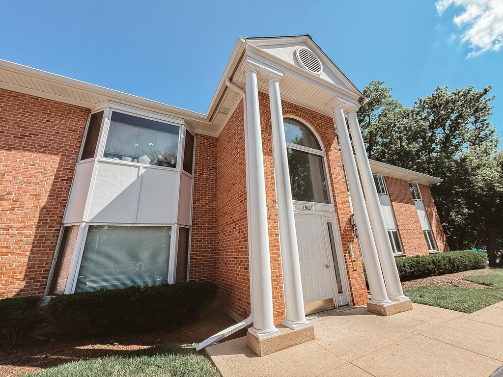 1501 N Milwaukee Avenue 3A, Libertyville, IL 60048