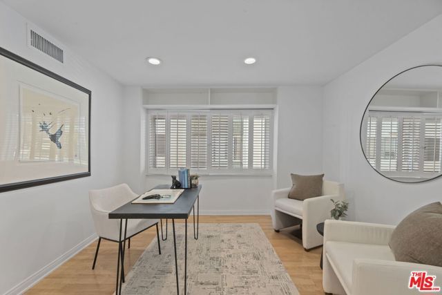 9501 W Olympic Boulevard, Beverly Hills, CA 90212