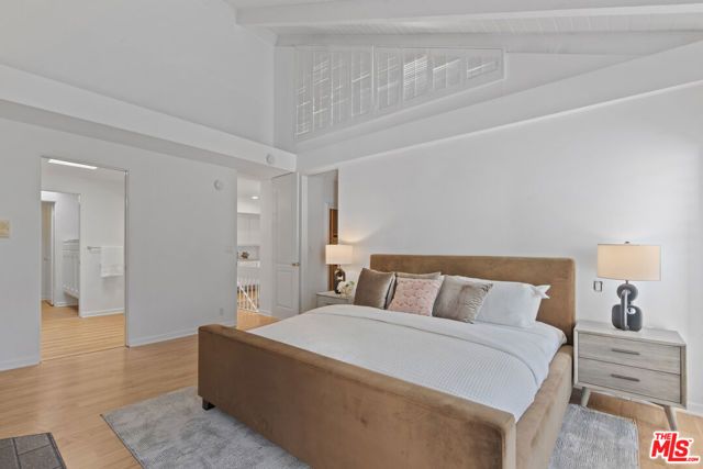 9501 W Olympic Boulevard, Beverly Hills, CA 90212