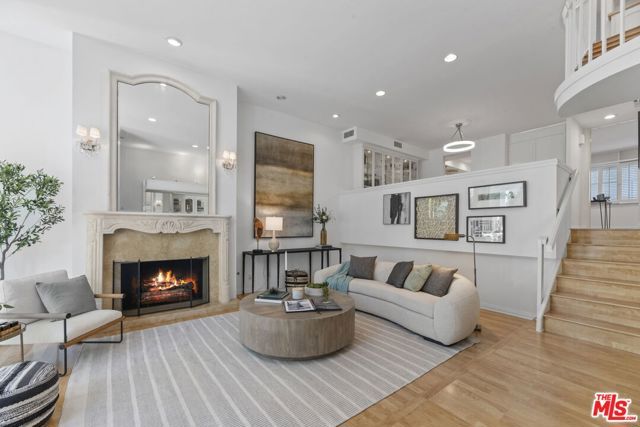 9501 W Olympic Boulevard, Beverly Hills, CA 90212