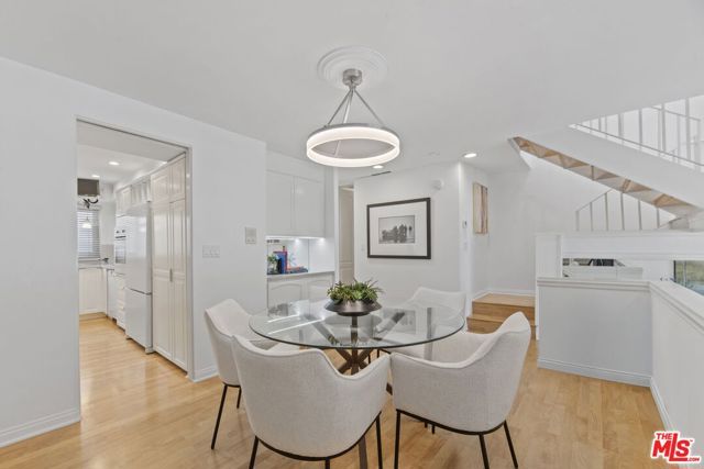 9501 W Olympic Boulevard, Beverly Hills, CA 90212