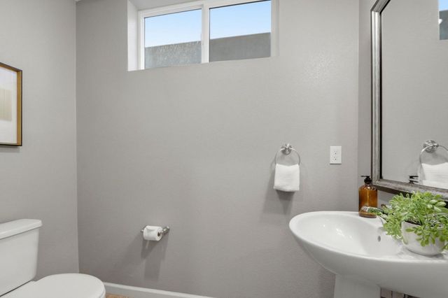 157 Llano De Los Robles Avenue 4, San Jose, CA 95136