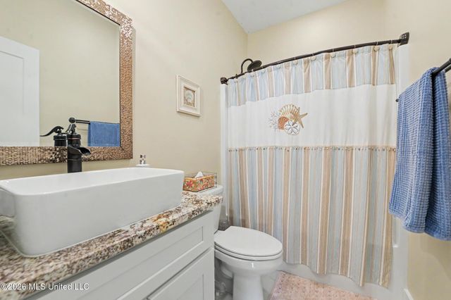 305 Hoffman Lane, Waveland, MS 39576