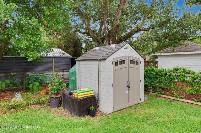305 Hoffman Lane, Waveland, MS 39576