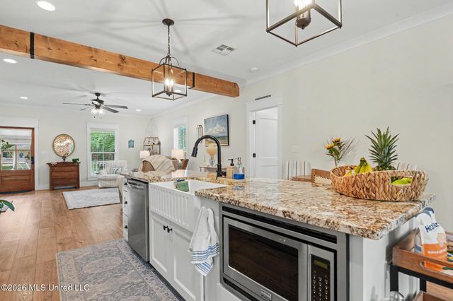 305 Hoffman Lane, Waveland, MS 39576