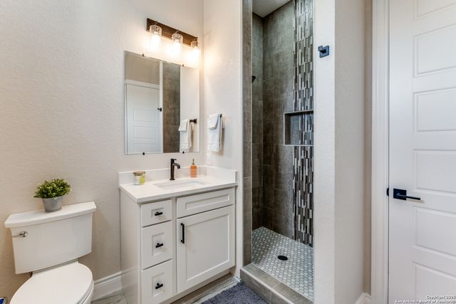 3105 Comal, Canyon Lake, TX 78133