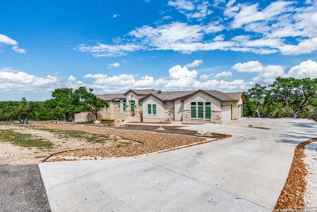 3105 Comal, Canyon Lake, TX 78133