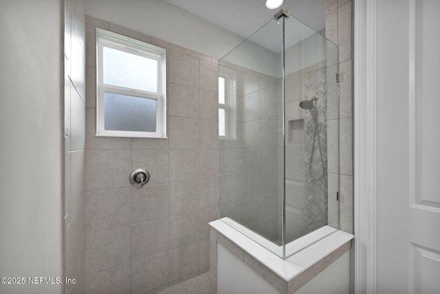 1724 AUSTIN LAKE Way, Middleburg, FL 32068