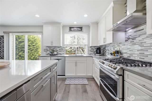 23404 SE 263rd Street, Maple Valley, WA 98038