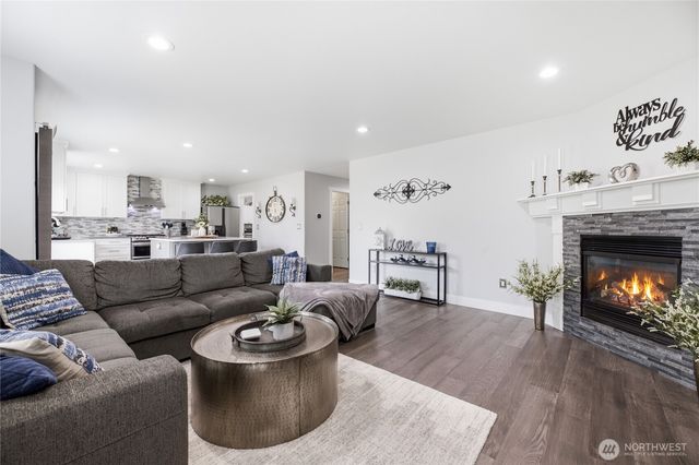 23404 SE 263rd Street, Maple Valley, WA 98038