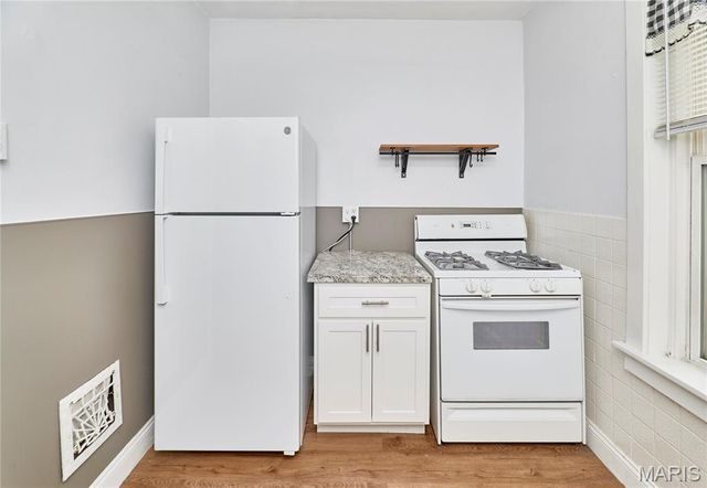 5202 Bancroft Avenue A, St Louis, MO 63109