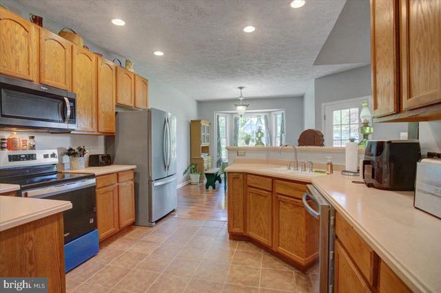 1983 FARMALL DRIVE, Greencastle, PA 17225