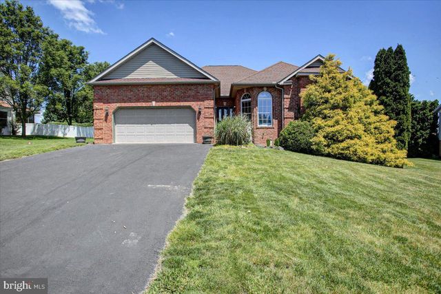 1983 FARMALL DRIVE, Greencastle, PA 17225