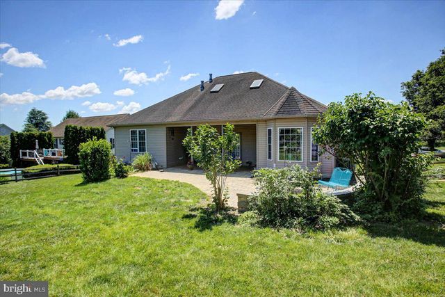 1983 FARMALL DRIVE, Greencastle, PA 17225