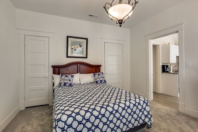 210 5th Ave S Apt 3, Franklin, TN 37064