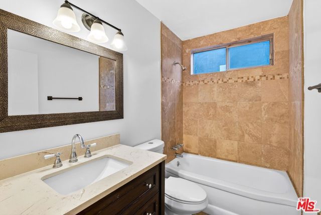 630 N Orlando Avenue 1, West Hollywood, CA 90048