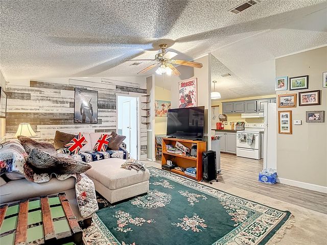 6421 SUNNYSIDE RANCH ROAD, Brooksville, FL 34602