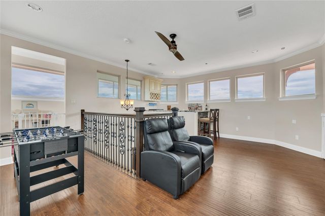 615 29th Street, San Leon, TX 77539