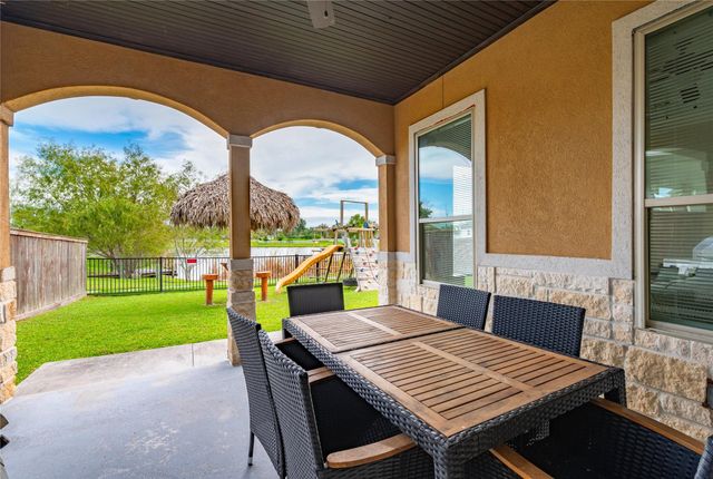 615 29th Street, San Leon, TX 77539