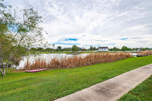 615 29th Street, San Leon, TX 77539