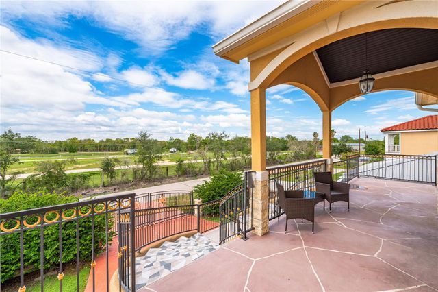 615 29th Street, San Leon, TX 77539