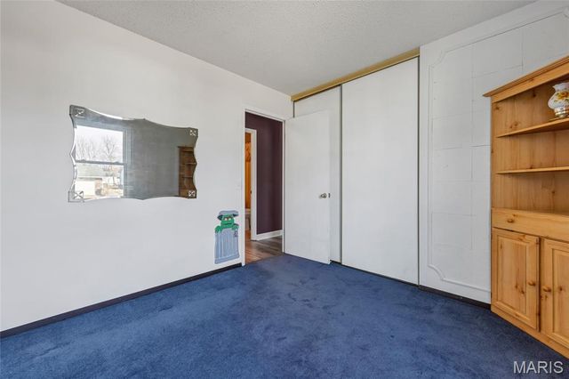 17 Trade Winds Drive, St Peters, MO 63376