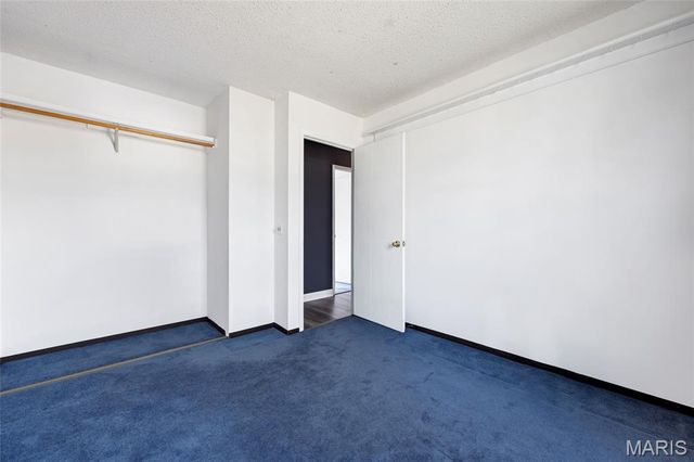 17 Trade Winds Drive, St Peters, MO 63376