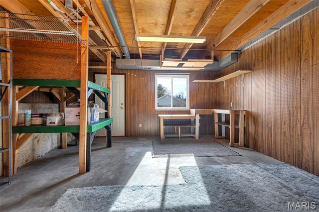 17 Trade Winds Drive, St Peters, MO 63376