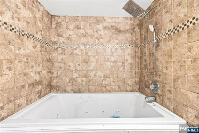 55 Clinton Place 404, Hackensack, NJ 07601