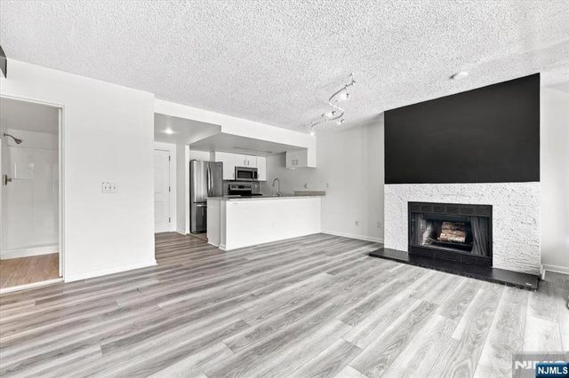 55 Clinton Place 404, Hackensack, NJ 07601