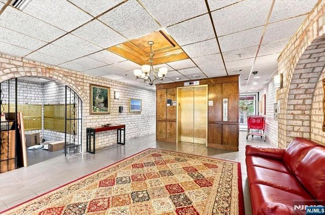 55 Clinton Place 404, Hackensack, NJ 07601