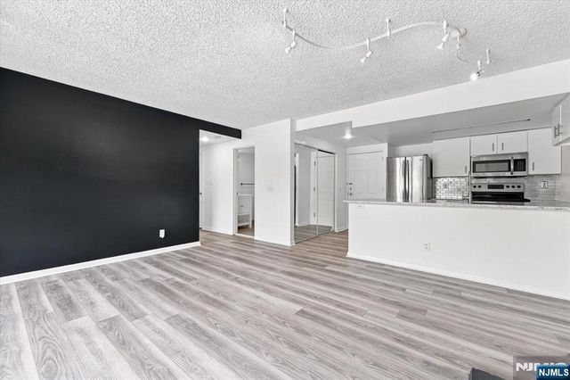 55 Clinton Place 404, Hackensack, NJ 07601