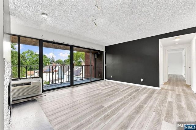 55 Clinton Place 404, Hackensack, NJ 07601