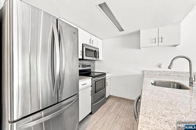 55 Clinton Place 404, Hackensack, NJ 07601
