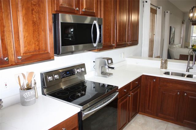 102 AVERY LAKE DRIVE, Winter Springs, FL 32708