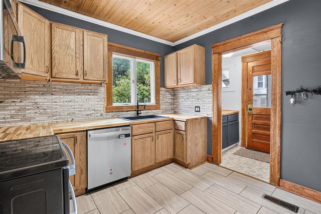 66 Magnolia Avenue, Battle Creek, MI 49017